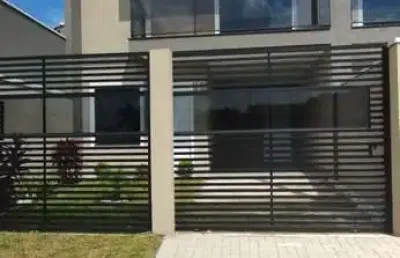Casa com 3 quartos à venda na rua helena piekarski pinto, 185, fazenda velha, araucária, 122 m2 por r$ 870.000