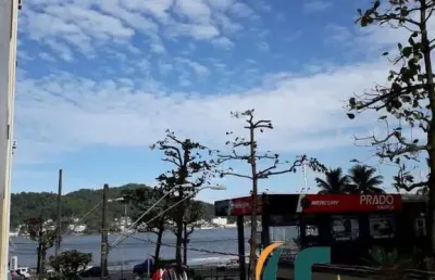 Apartamento 2 dormitórios à venda - centro são vicente, vista parcial para a praia.