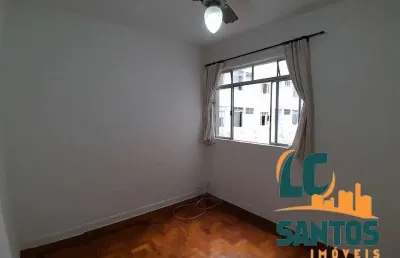 Apartamento de 1 dormitório, uma quadra da praia no boqueirão em santos .