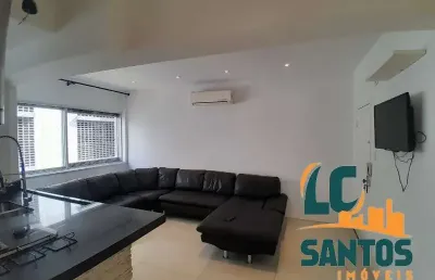 Apartamento reformado no coração do bairro do boqueirão em santos .