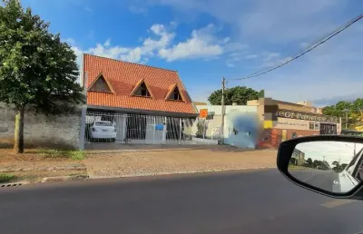 Casa com 5 quartos à venda no Novo Mundo, Curitiba 