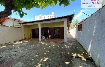 Oportunidade, casa em lote inteiro lado praia na cidade de mongagua