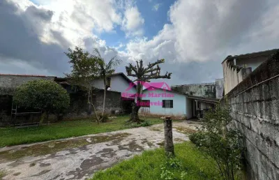 Imóvel em lote inteiro em localização privilegiada na praia de mongaguá