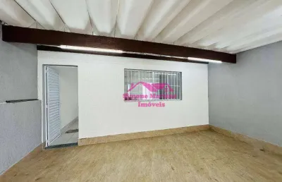 Casa com acabamento excelente em localização privilegiada à venda na praia de mongaguá
