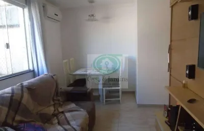 Belo sobradinho triplex com 2 suites e churrasqueira