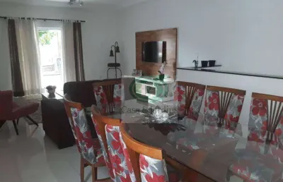 Casa sobreposta alta - 3 dormitórios  -210 m² - campo grande - santos/sp