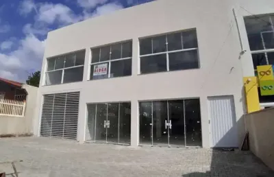 Sala comercial para alugar na Rua Archelau De Almeida Torres, 2064, Iguaçu, Araucária