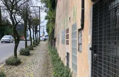 Casa com 3 quartos para alugar no Glória, Joinville 