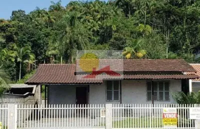 Casa com 3 quartos à venda na Vila Nova, Joinville 