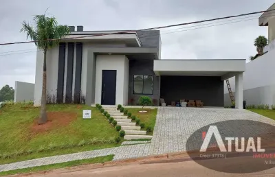 Casa de alto padrão à venda no condomínio shambala lll