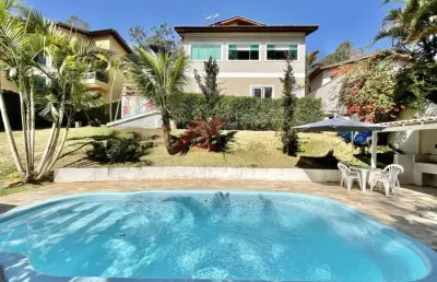 Linda casa em condomínio à venda em jandira-sp - jardim do golf i 5 quartos, 4 suítes, 5 banheiros, 6 vagas, 400m².