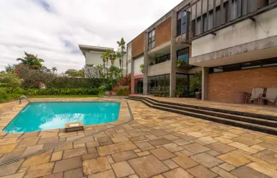 Casa de luxo para locação em pacaembu, são paulo-sp: 4 quartos, 4 suítes, 3 salas, 6 banheiros, 8 vagas, 885,30 m².
