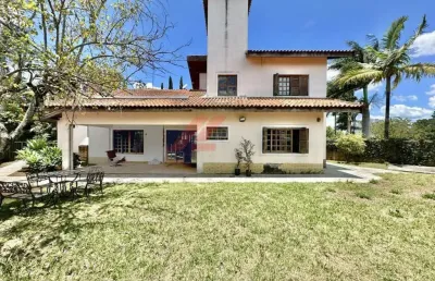 Casa de luxo em condomínio no jardim ana estela, carapicuíba-sp: 3 quartos, 3 suítes, 4 banheiros, 8 vagas de garagem, 255,13 m².