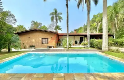 Casa de luxo em condomínio à venda em embu das artes - 4 quartos, 2 suítes, 12 vagas - moinho velho 398,99m²