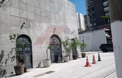 Prédio para alugar na Avenida Vereador José Diniz, 3921, Campo Belo, São Paulo