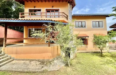 Casa de luxo em condomínio: 5 quartos, 2 suítes, 6 banheiros, 3 vagas, 360,40 m² em barueri-sp, bairro são fernando.