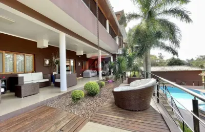 Imperdível! casa de luxo para venda ou locação em carapicuíba-sp, bairro chácara santa lúcia: 5 quartos, 5 suítes, 2 salas, 9 banheiros, 6 vagas, 890m².
