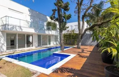 Casa de condomínio com 786,97m2 no brooklin 4 suítes e 8 vagas