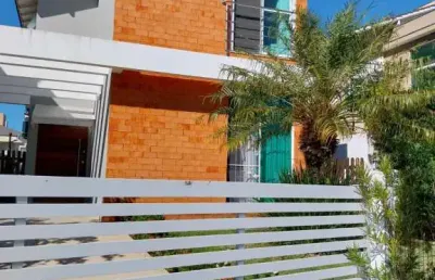 Casa com 3 quartos à venda na rua da quaresmeira roxa, --, cachoeira do bom jesus, florianópolis por r$ 2.000.000