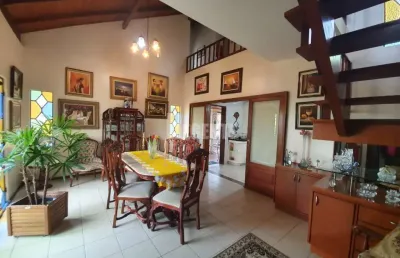 Casa com 4 quartos à venda na rua paula ramos, --, coqueiros, florianópolis por r$ 2.190.000