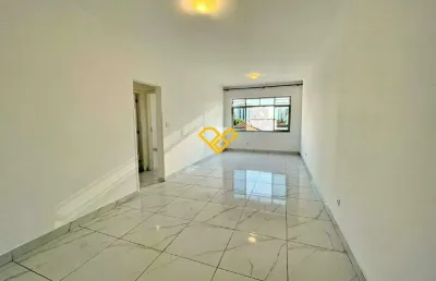Apartamento com 02 quartos para alugar em santos/sp.