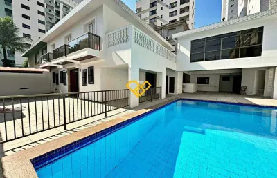 Casa com 4 quartos para alugar no Ponta da Praia, Santos 