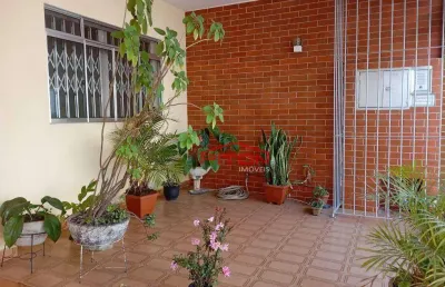 Casa com 3 quartos à venda na Rua Avial, 38, Penha, São Paulo