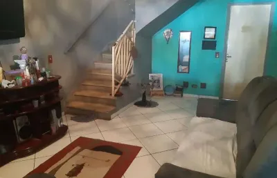 Casa com 2 quartos à venda na Rua Doutor Virgílio Machado, 371, Penha, São Paulo