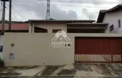 Casa á venda, com 4 dormitórios sendo 1(suíte) e 2 vagas de garagem - jardim carlos lourenço em campinas / sp.