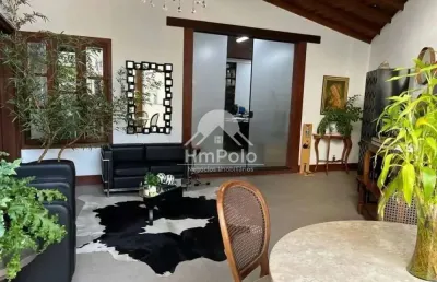 Casa comercial com amplas salas, 4 suítes e 5 vagas para locação no taquaral em campinas/sp.
