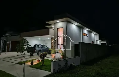Casa com 3 dormitórios à venda, 158 m² por r$ 895.000,00 - condomínio malibu - caçapava/sp