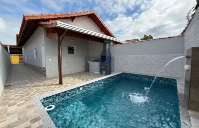 Casa à venda em mongaguá-sp, jardim praia grande: 2 quartos, 1 suíte, 2 vagas, 84,60m² de área.