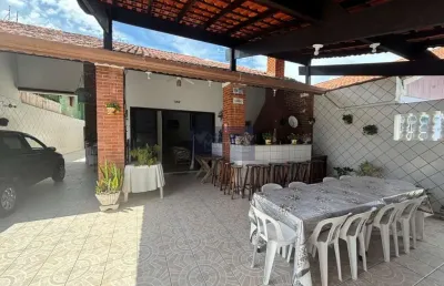 Imperdível! casa à venda em itanhaém-sp, jardim suarão: 3 quartos, 1 suíte, 1 sala, 1 banheiro, garagem e 270m².