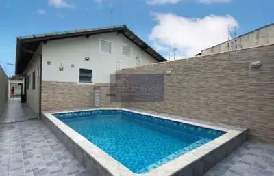 Casa à venda em itanhaém-sp, bairro jamaica: 2 quartos, 1 suíte, 3 banheiros, 2 vagas, 61m² de área! venha conhecer!