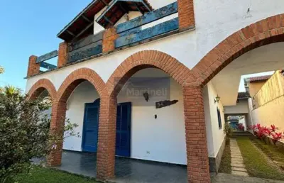 Imperdível: casa à venda em itanhaém-sp, centro - 4 quartos, 4 suítes, 2 salas, 7 banheiros, 10 vagas de garagem, 306m².