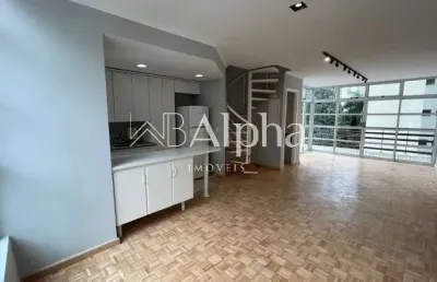 Apartamento duplex para locação no condomínio loft em alphaville - sp