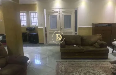 Sobrado em área comercial - próximo do center vale - 4 dormitórios (2 suítes) 40