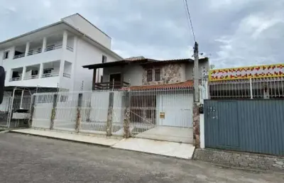 Casa 3 quartos na barra do aiririu com terreno e galpão - ca1173