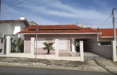 Casa com 3 quartos à venda no Areias, São José 