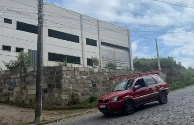 Barracão / galpão / depósito à venda na victore rizzotto, 302, santa catarina, caxias do sul por r$ 1.800.000