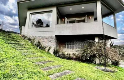 Casa para venda - 320m², 3 dormitórios, sendo 3 suites, 5 vagas - linha 40