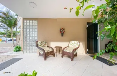 Casa em condomínio fechado com 3 quartos à venda na avenida caravelas, 433, praia grande, governador celso ramos por r$ 1.299.000