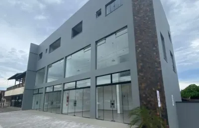 Sala comercial de esquina em excelente localização no boa vista