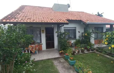 Sobrado 03 dorm à venda no bairro capão novo com 70 m² de área privativa