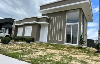 Casa 03 dorm à venda no bairro zona norte com 110 m² de área privativa - 2 vagas de garagem