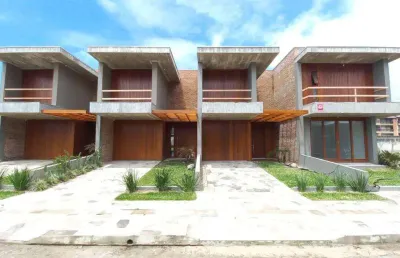 Sobrado 04 dorm à venda no bairro capão novo com 164 m² de área privativa - 1 vaga de garagem