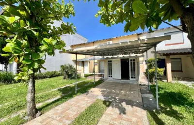 Sobrado 02 dorm à venda no bairro capão novo com 100 m² de área privativa - 1 vaga de garagem