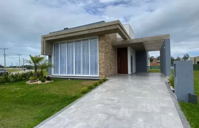 Casa 04 dorm à venda no bairro arroio teixeira com 165 m² de área privativa - 2 vagas de garagem