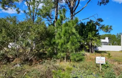 Terreno à venda na Avenida Paraguassu, 4115, Capão Novo, Capão da Canoa