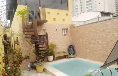 Sobrado para venda 3 dormitórios e piscina no jd. são pedro em césar de souza.